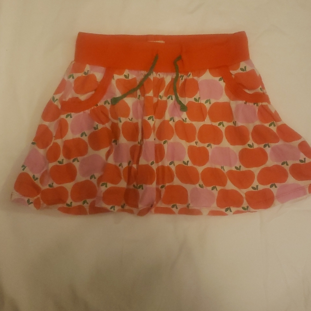 Mini Boden Apple design skort
